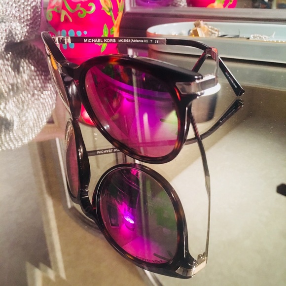 Micheal Kors Purple Mirror Women’s Sunglasses - Picture 4 of 6